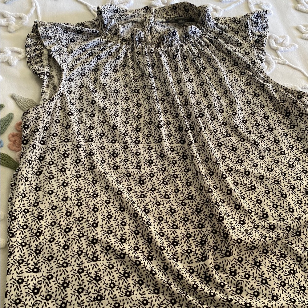 Adrianna Papell Black and White Smocked Cap Sleeve Blouse